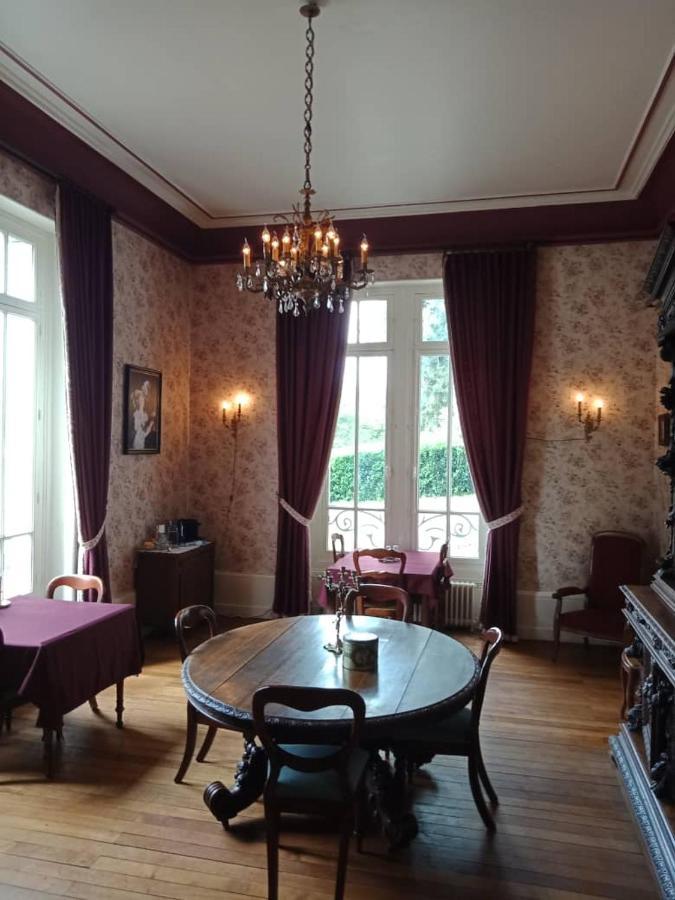 Chateau Maleplane Bed & Breakfast Saint-Leonard-de-Noblat Exterior photo