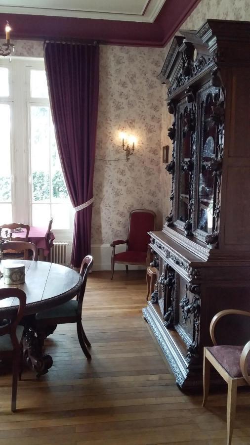 Chateau Maleplane Bed & Breakfast Saint-Leonard-de-Noblat Exterior photo